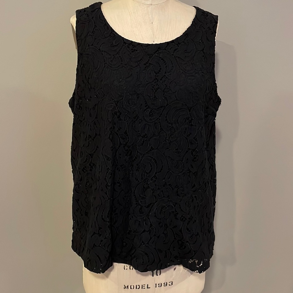 🔥🔥Charter Club black lace zip back tank